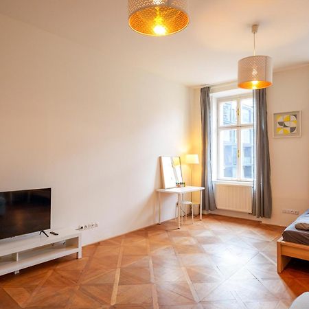 Stay Praha Apartment - New Open! Luaran gambar