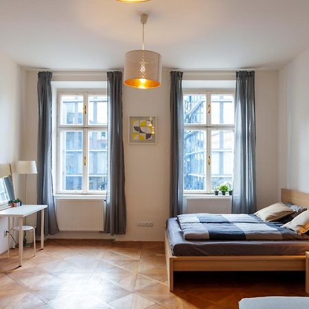 Stay Praha Apartment - New Open! Luaran gambar